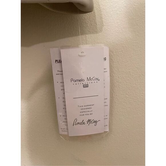 New Pamela McCoy collection quilted leather sleeveless vest size medium - Picture 4 of 11